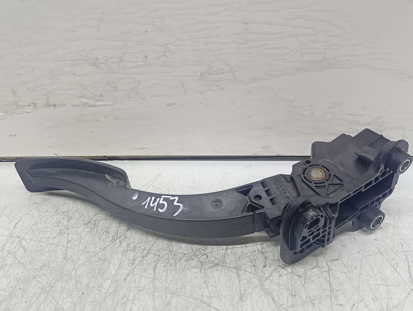 Pedala acceleratie MN101544 Peugeot 4007 1 (2007 - 2012)