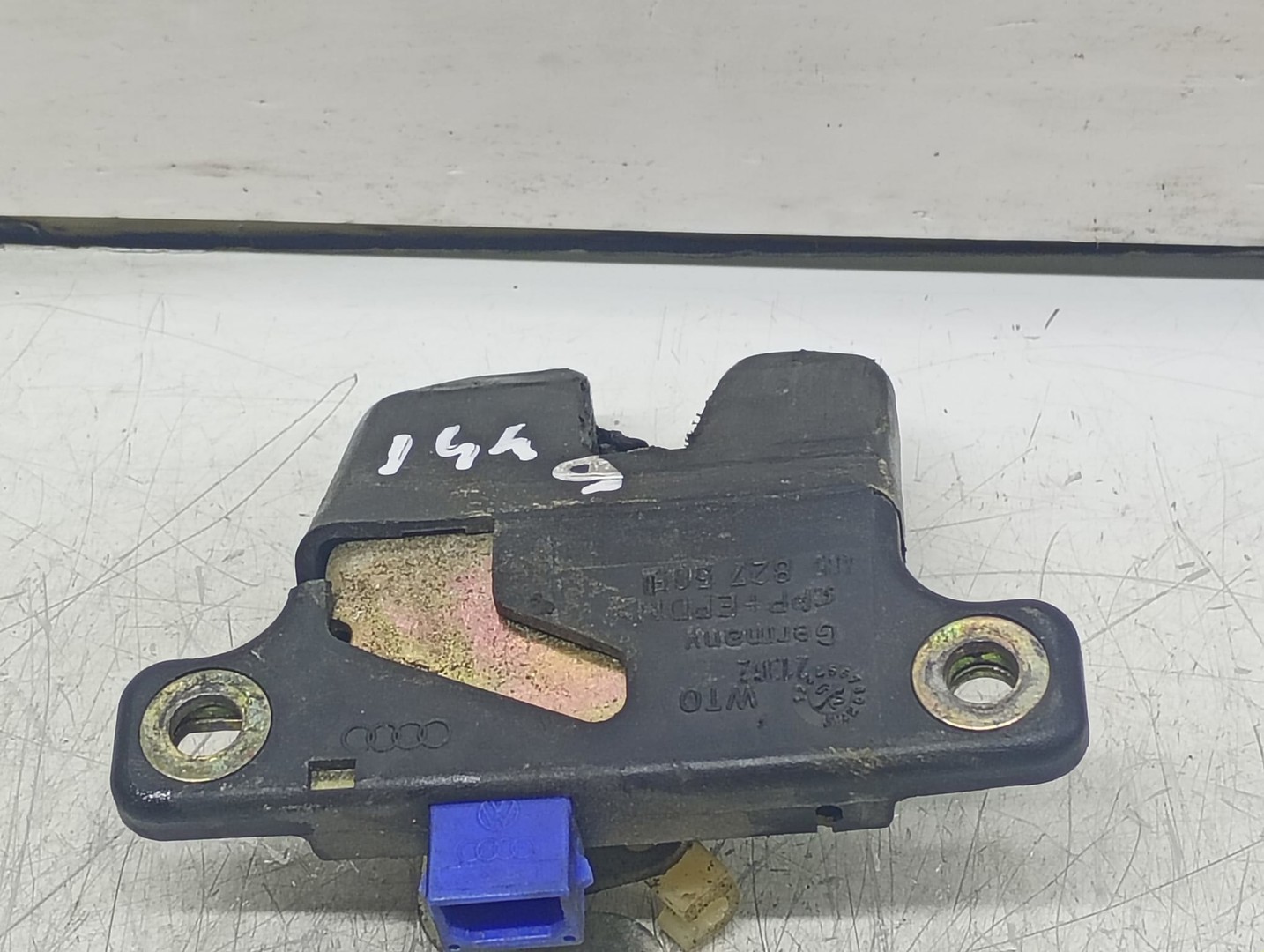 Broasca haion 4B5827505 Audi A6 4B/C5 (facelift) (2001 - 2004)