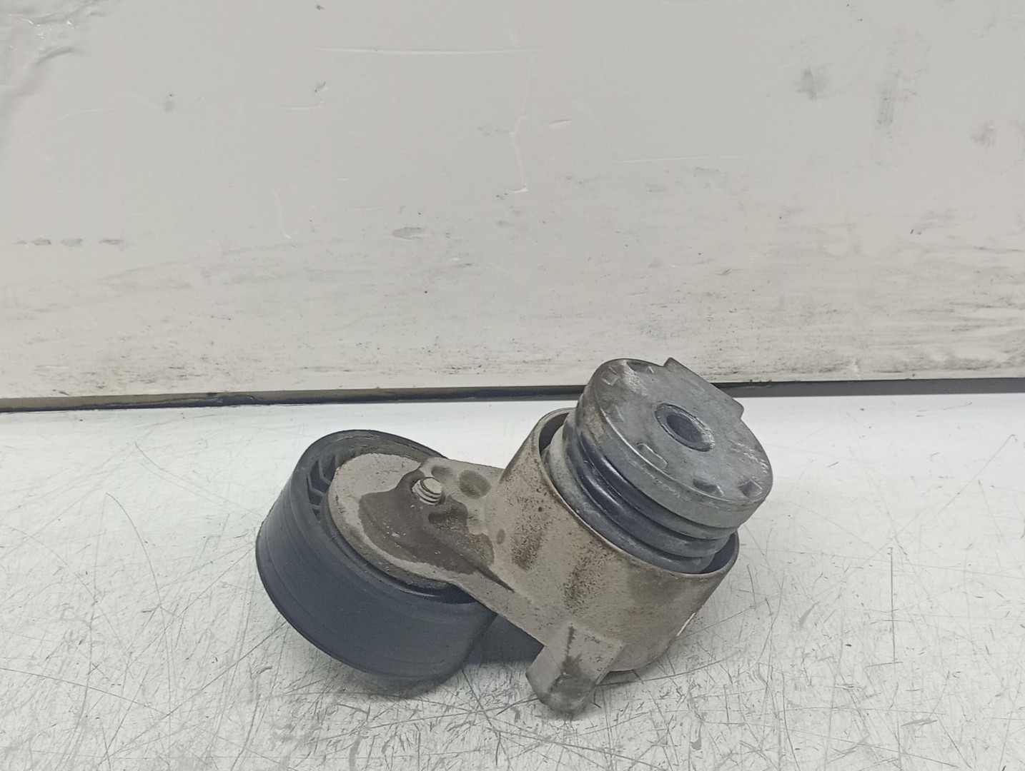 Rola intinzatoare 8200608550 Renault Laguna 3 (2007 - 2011)