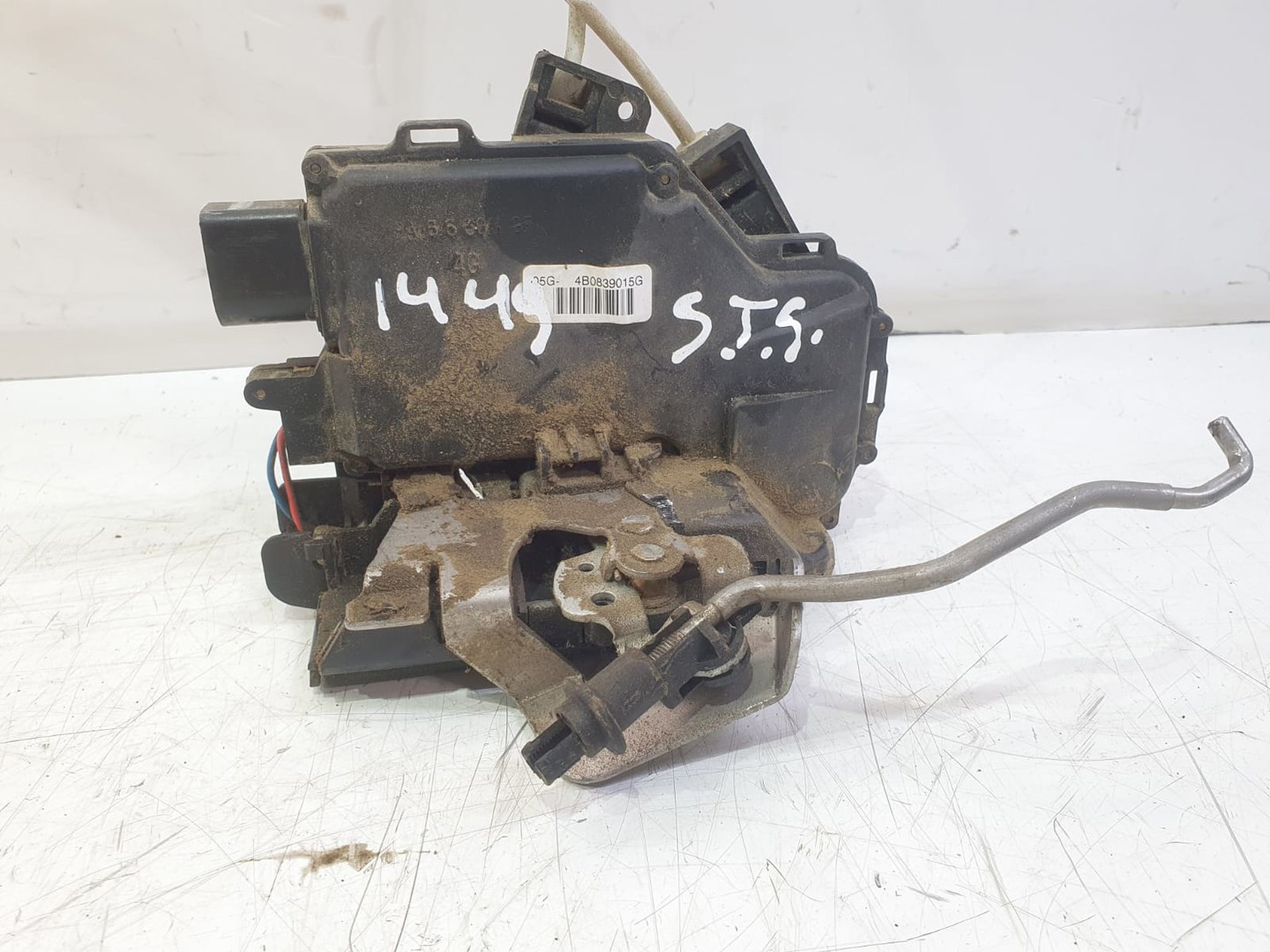 Broasca stanga spate 4b0839015g Audi A6 4B/C5 (facelift) (2001 - 2004)