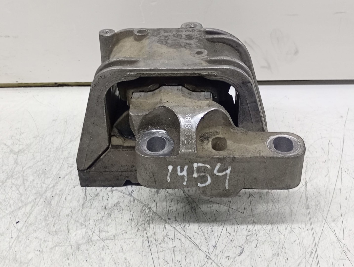 Suport motor 1k0199262 Volkswagen Passat B6 (2005 - 2010)