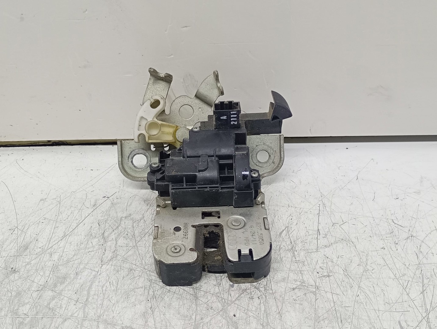 Broasca haion 8K9827505A Audi A7 4G (2010 - 2014)