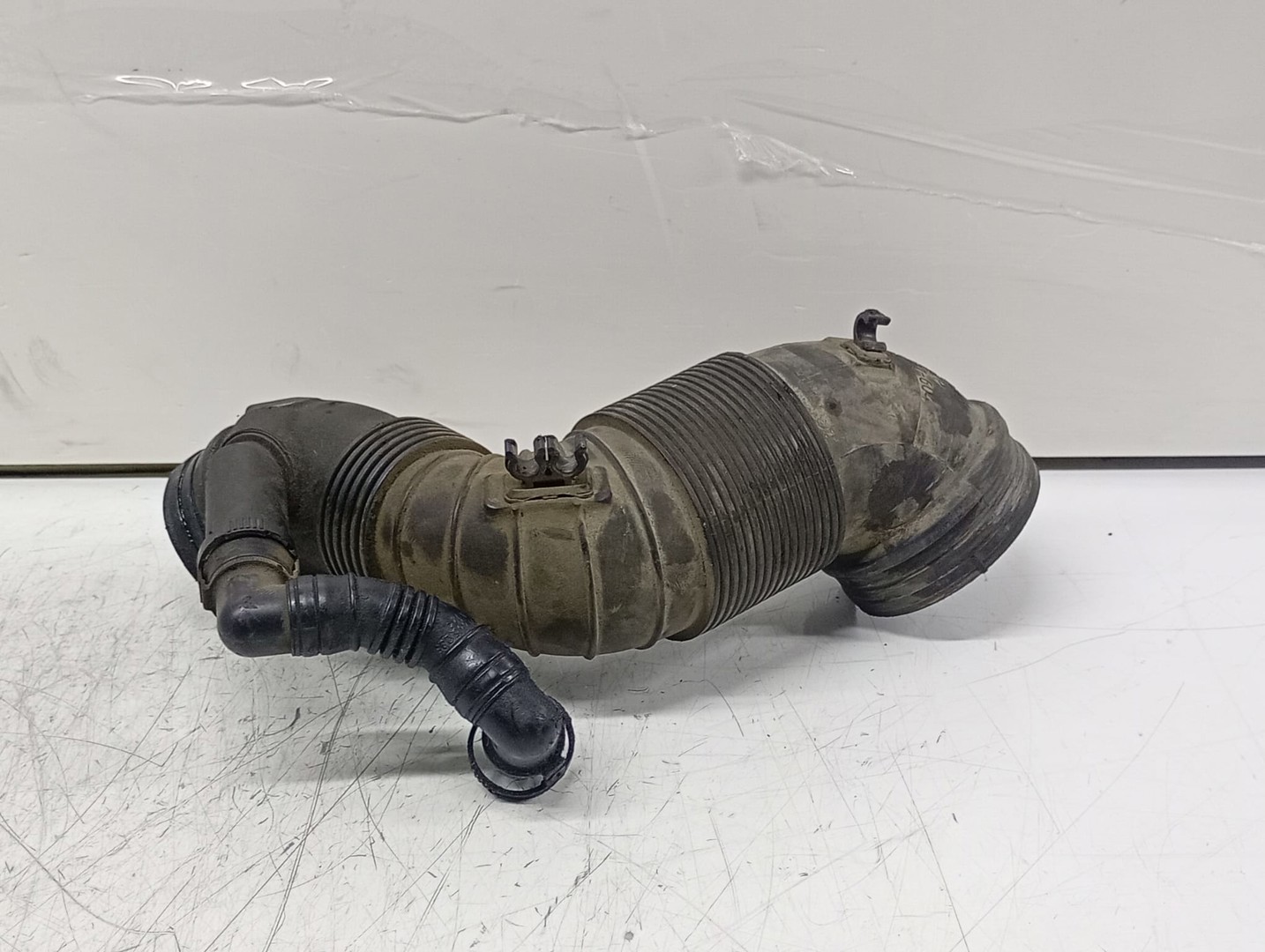 Tub admisie 3C0129654P Volkswagen Passat B6 (2005 - 2010)