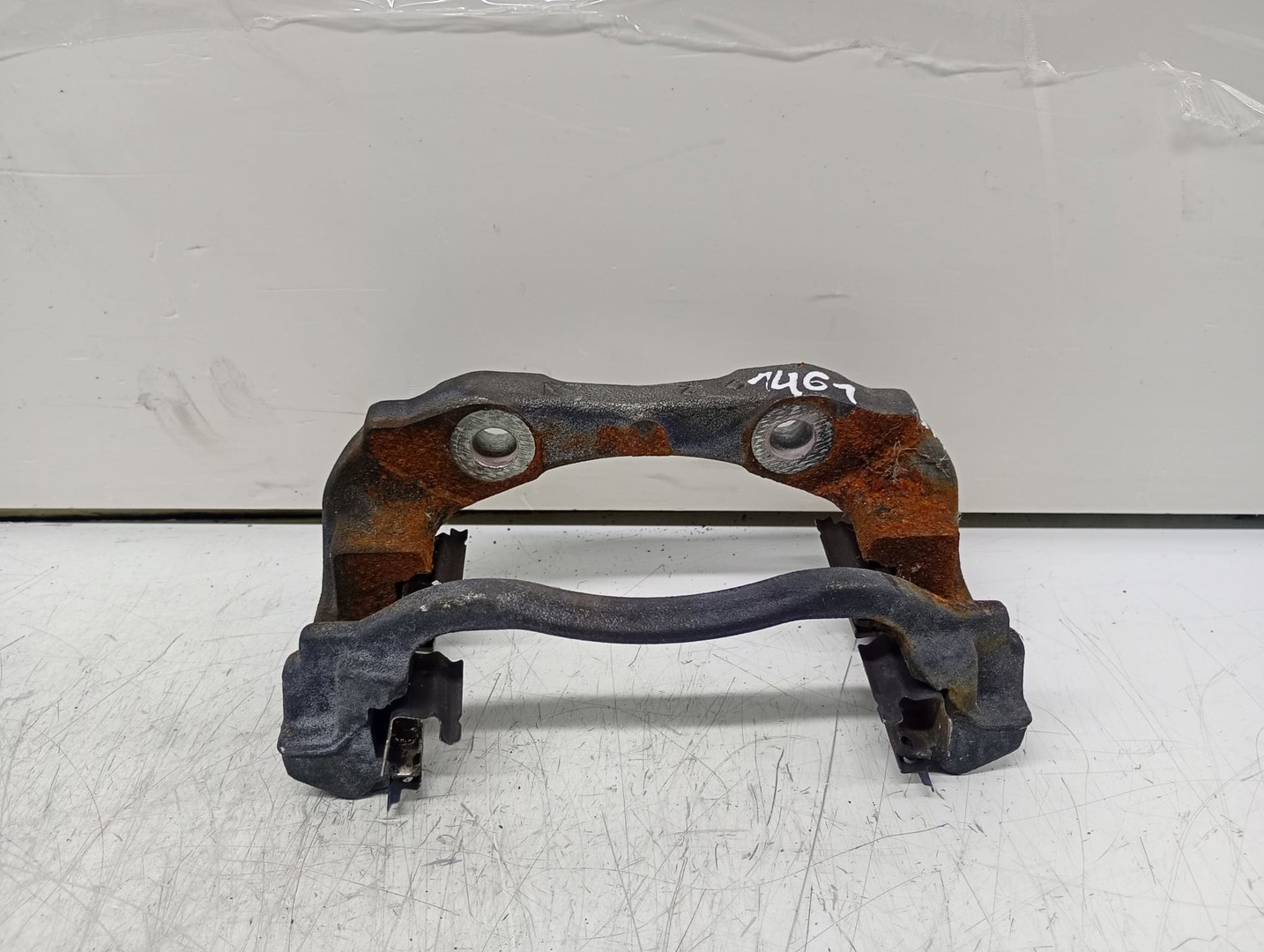 Suport etrier stanga fata Citroen C4 Cactus 1 (2014 - 2018)