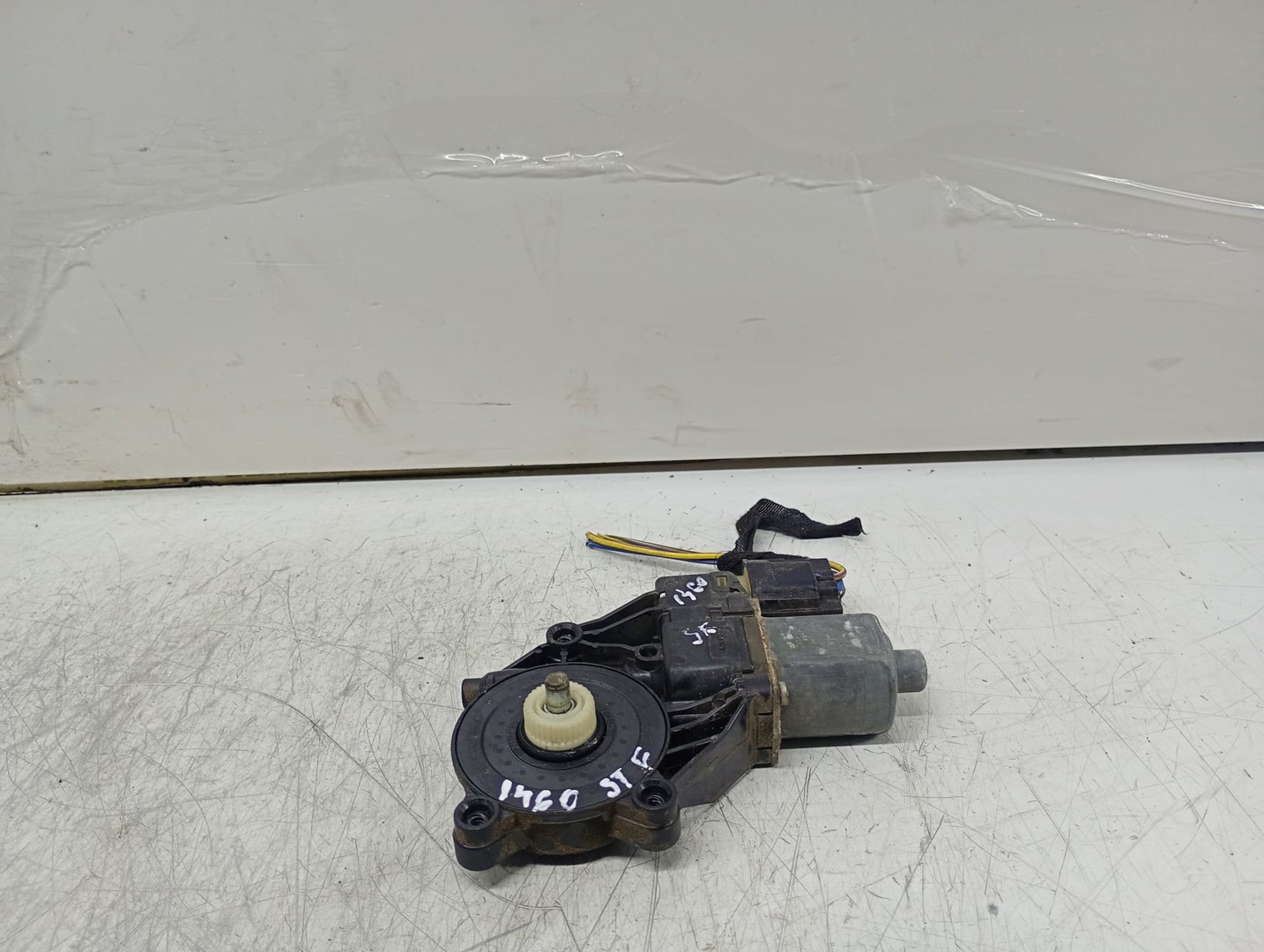 Motoras geam stanga fata 0130822640 Ford B-MAX 1 (2012 - 2018)