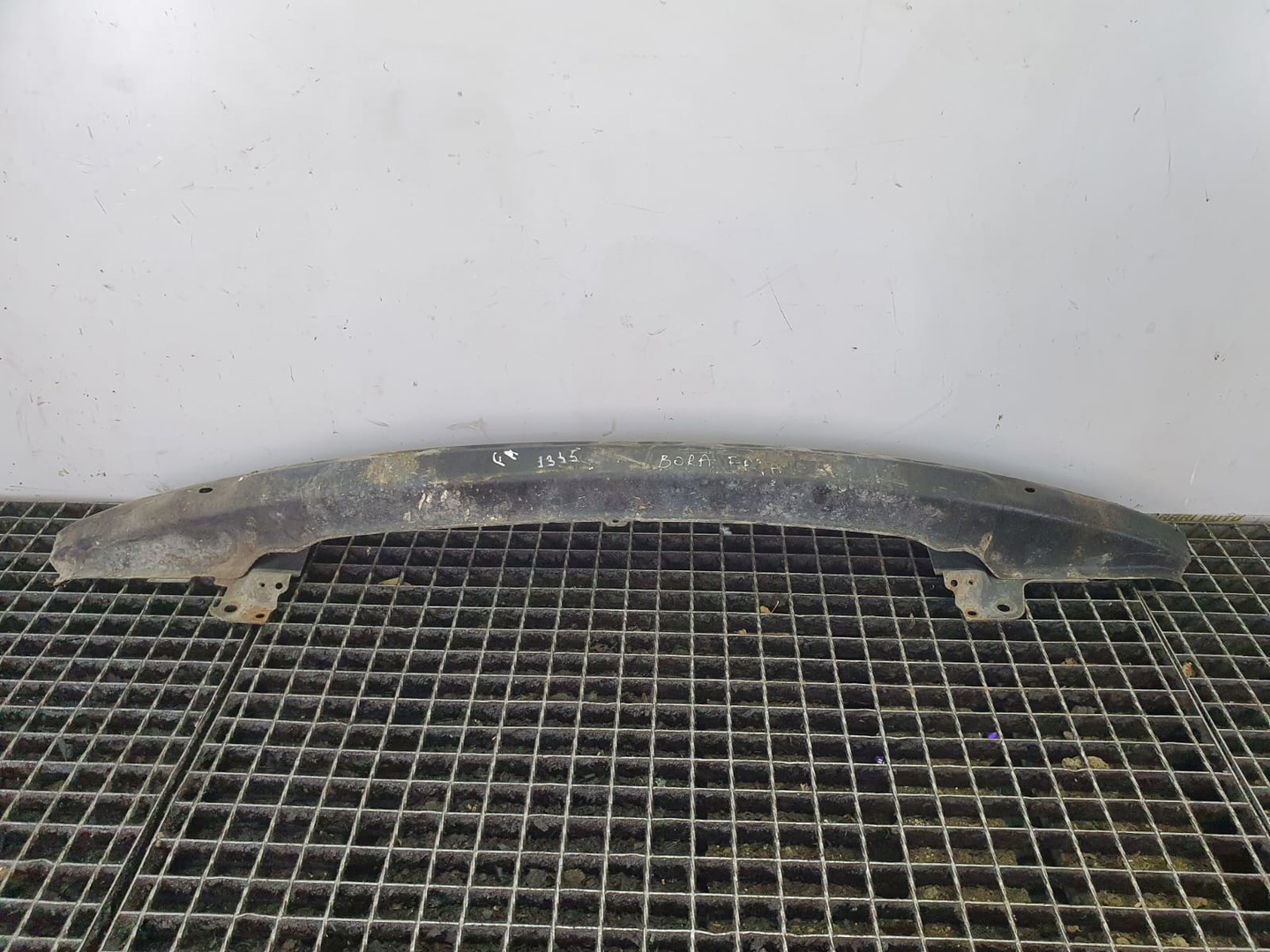 Armatura bara fata Volkswagen Golf 4 (1997 - 2006)