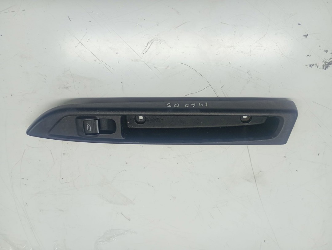 Buton geam av11r226a36a dreapta spate Ford B-MAX 1 (2012 - 2018)