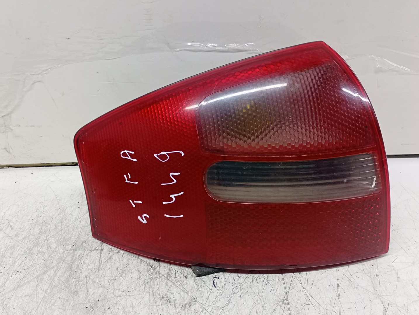 Stop stanga Audi A6 4B/C5 (facelift) (2001 - 2004)