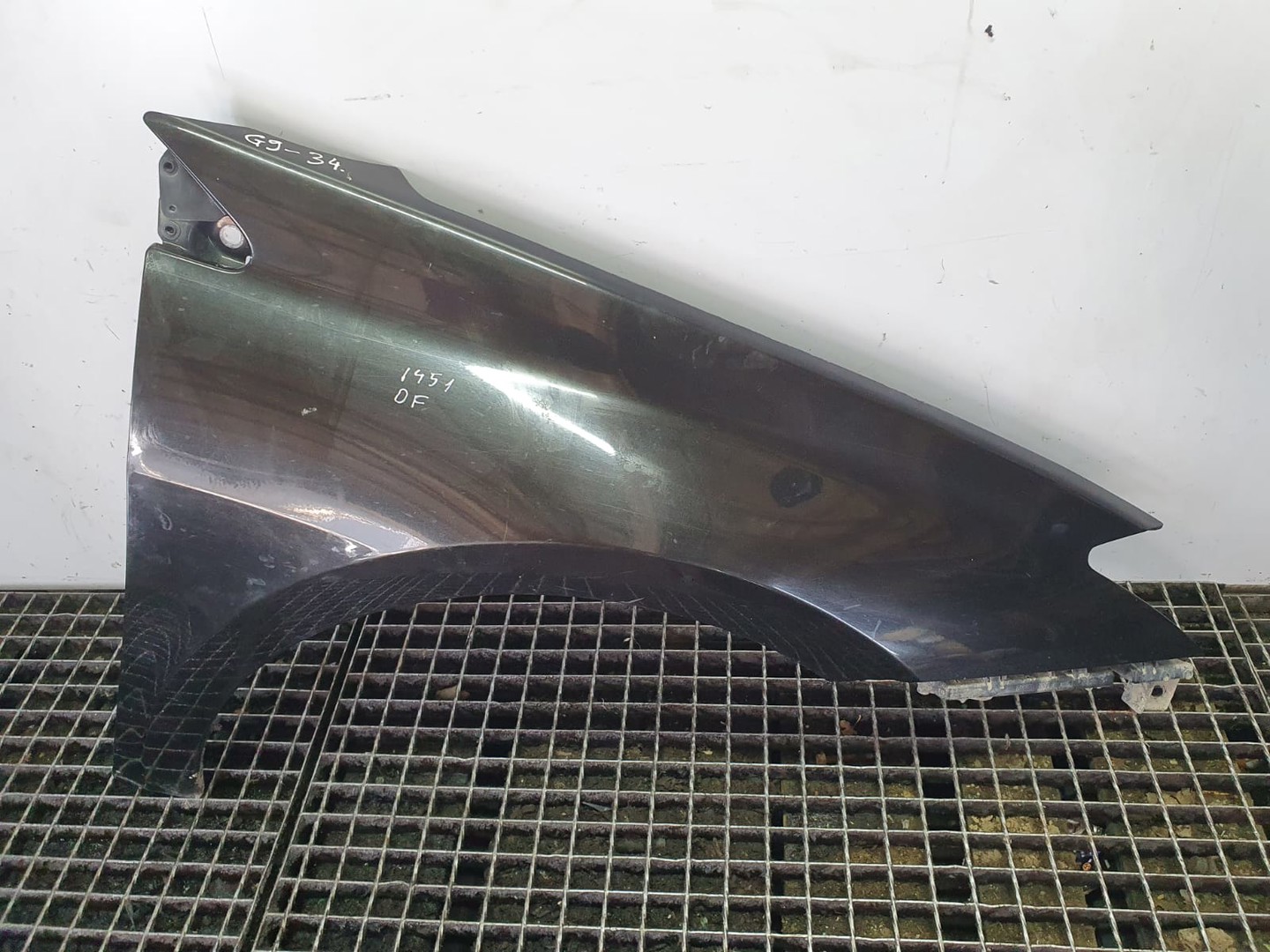 Aripa dreapta fata Renault Laguna 3 (2007 - 2011)