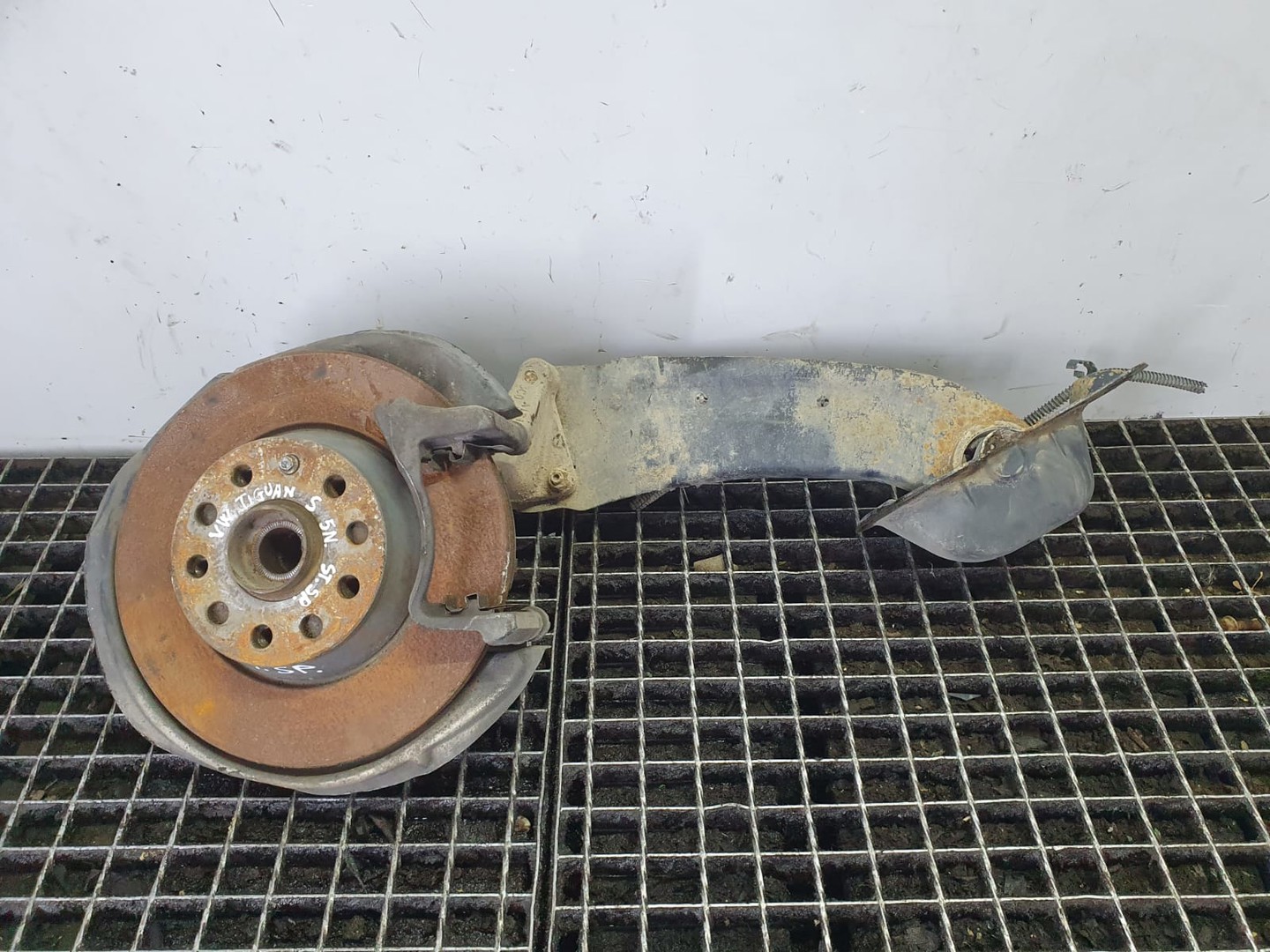 Fuzeta stanga spate 3c0505435g Volkswagen Tiguan 1 (5N) (2007 - 2011)