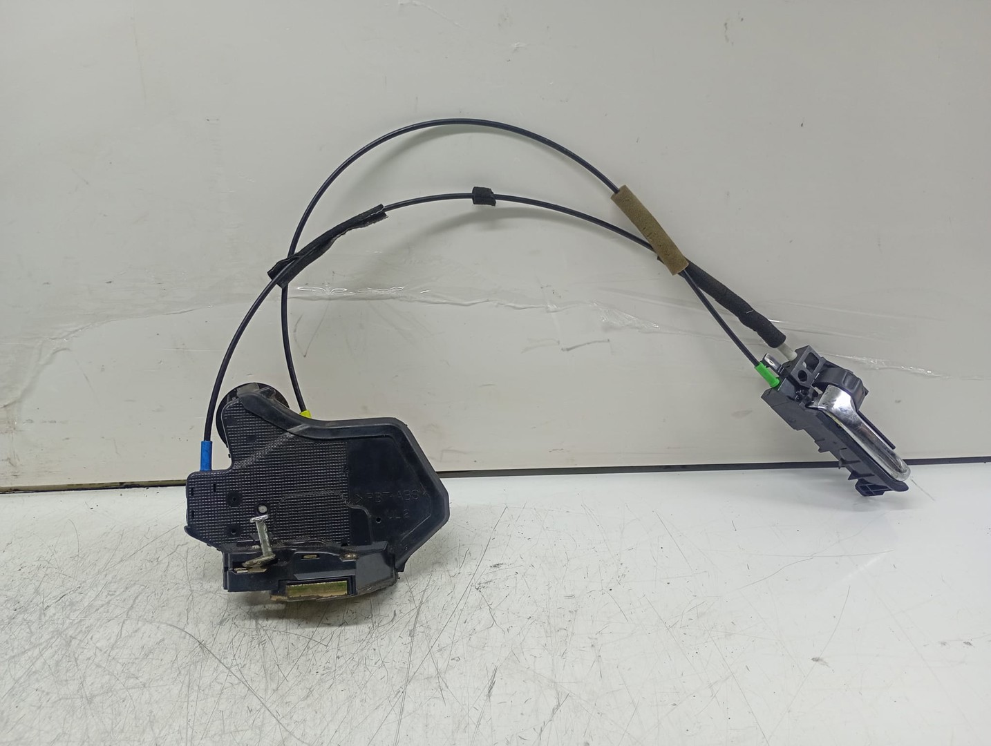 Broasca stanga fata 50594A1 Toyota Avensis 2 T25 (2002 - 2006)
