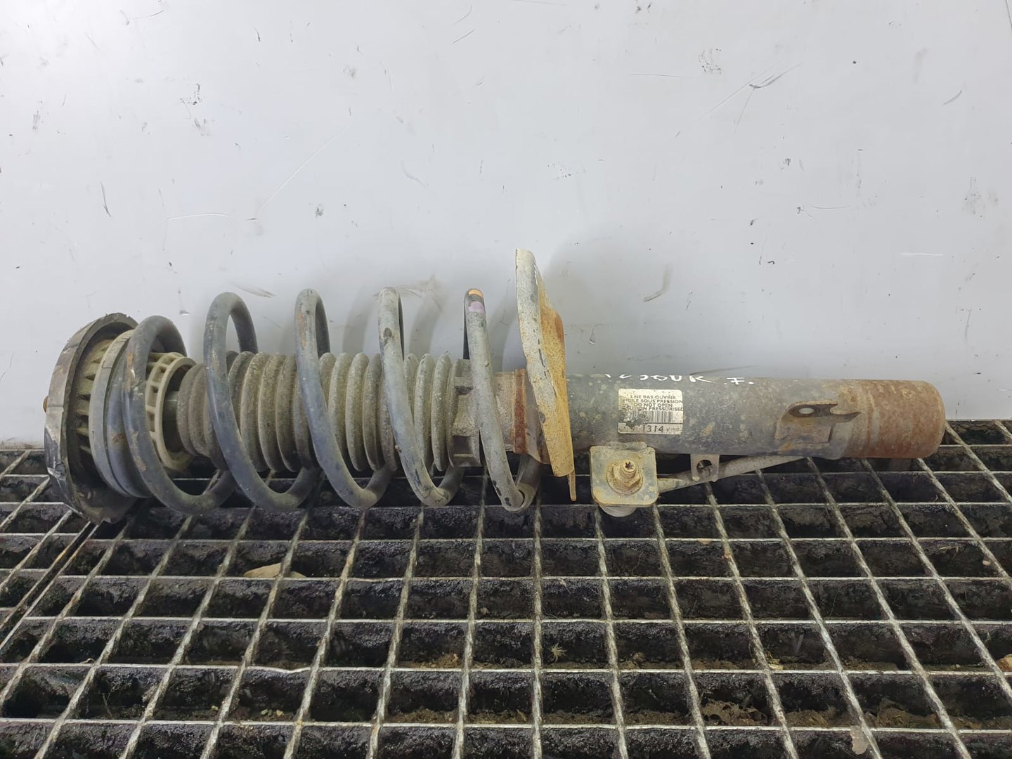 Amortizor cu arc dreapta fata Citroen C3 Picasso 1 (2008 - 2013)