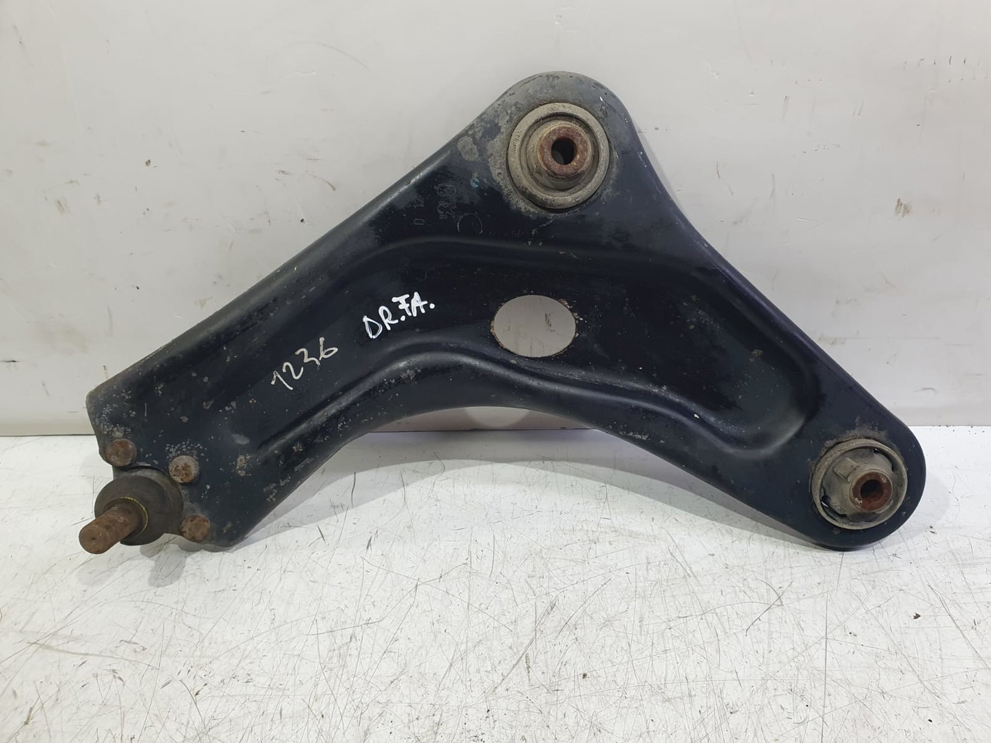 Brat suspensie dreapta fata Citroen C3 Picasso 1 (2008 - 2013)