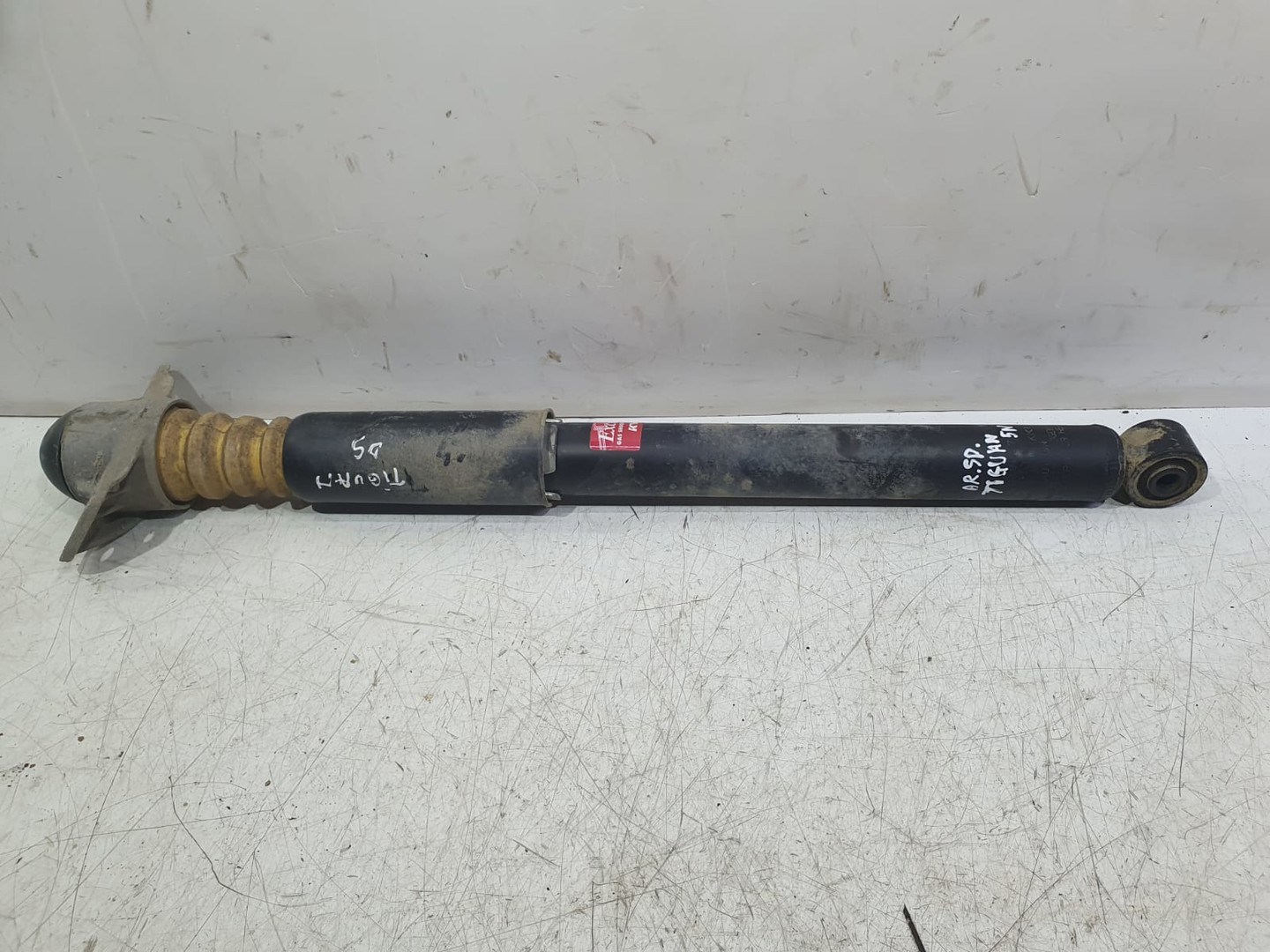 Amortizor dreapta spate 349067 Volkswagen Tiguan 1 (5N) (2007 - 2011)