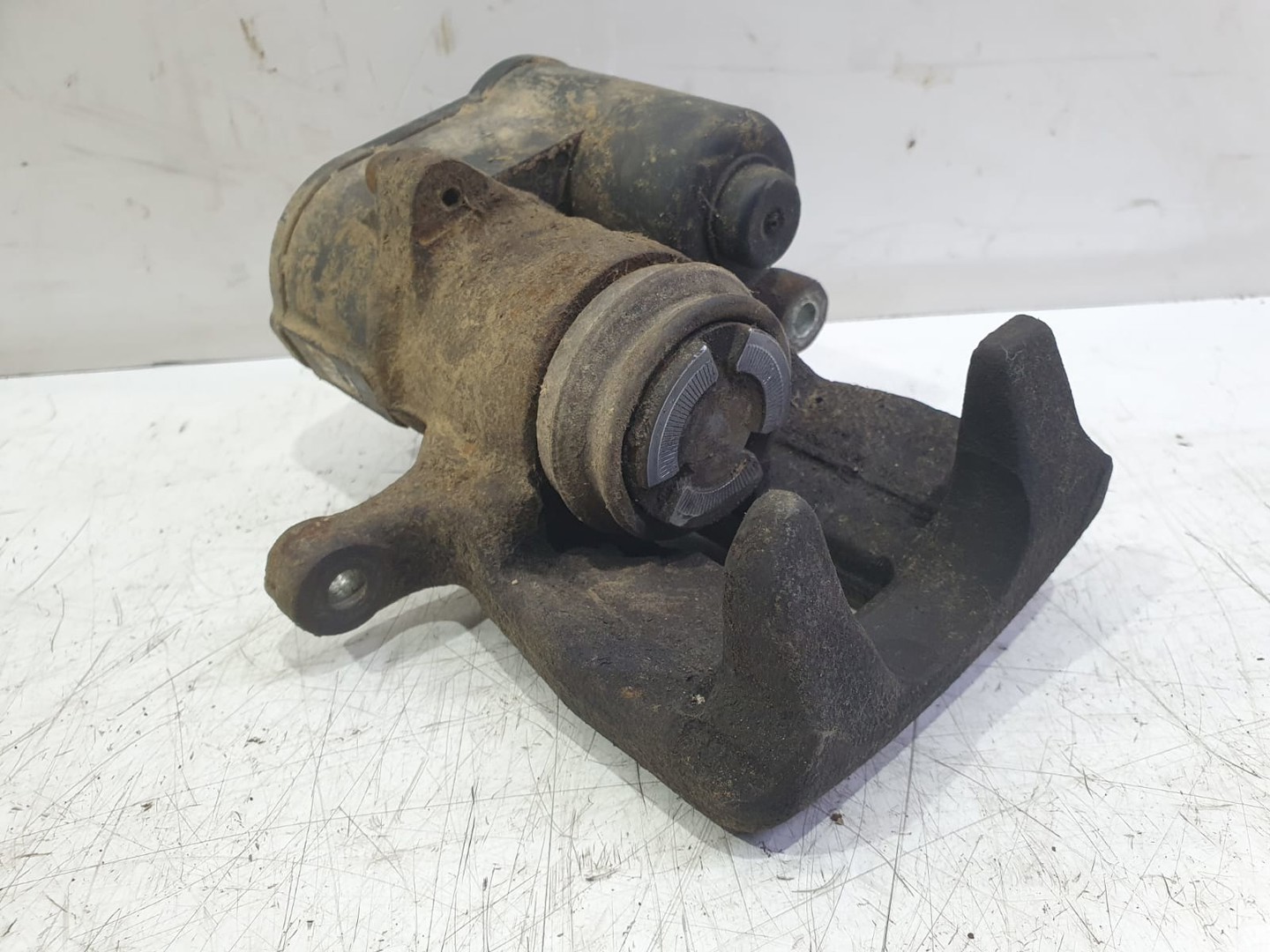 Etrier dreapta spate Volkswagen Tiguan 1 (5N) (2007 - 2011)