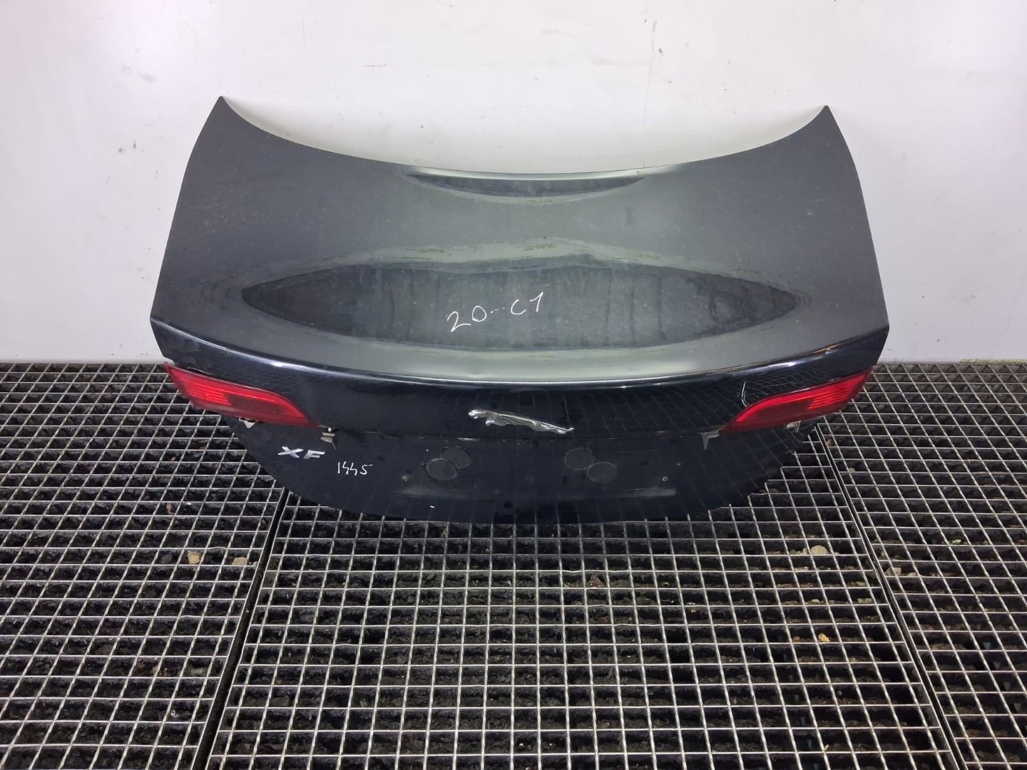 Portbagaj Jaguar XF X250 (2007 - 2011)