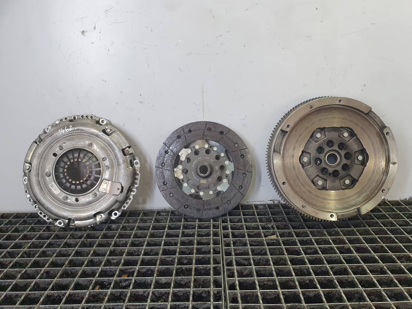 Kit ambreiaj volanta cu masa dubla 302054176r Renault Master 3 (2st facelift) (2019 - 2024)