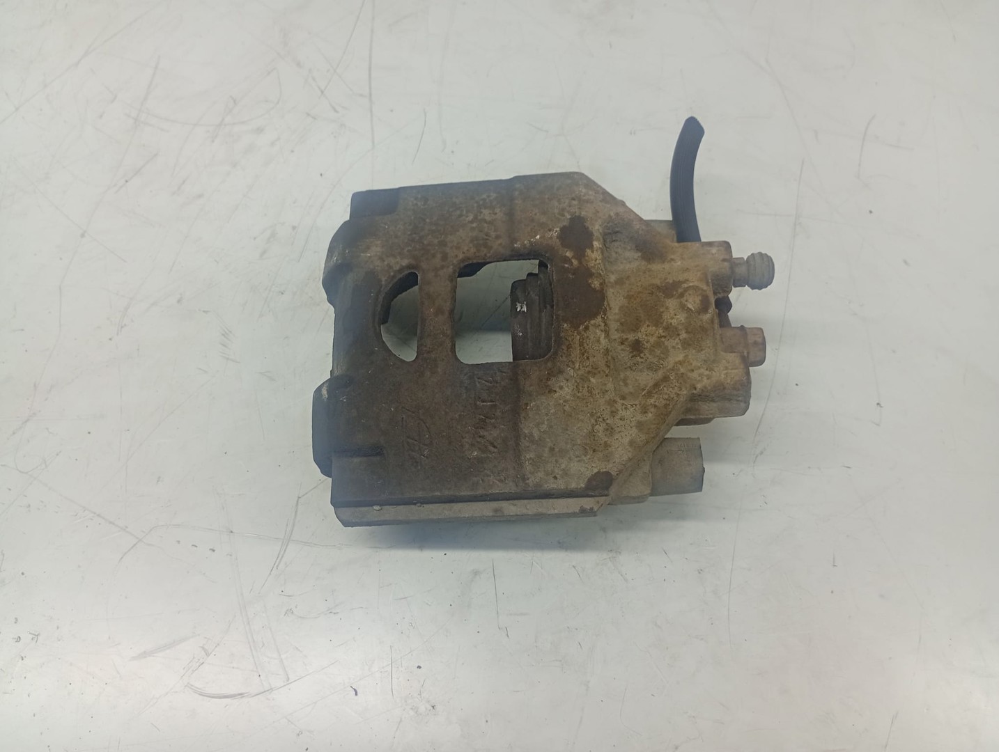 Etrier dreapta spate dag740426 Ford Focus 3 (2011 - 2015)