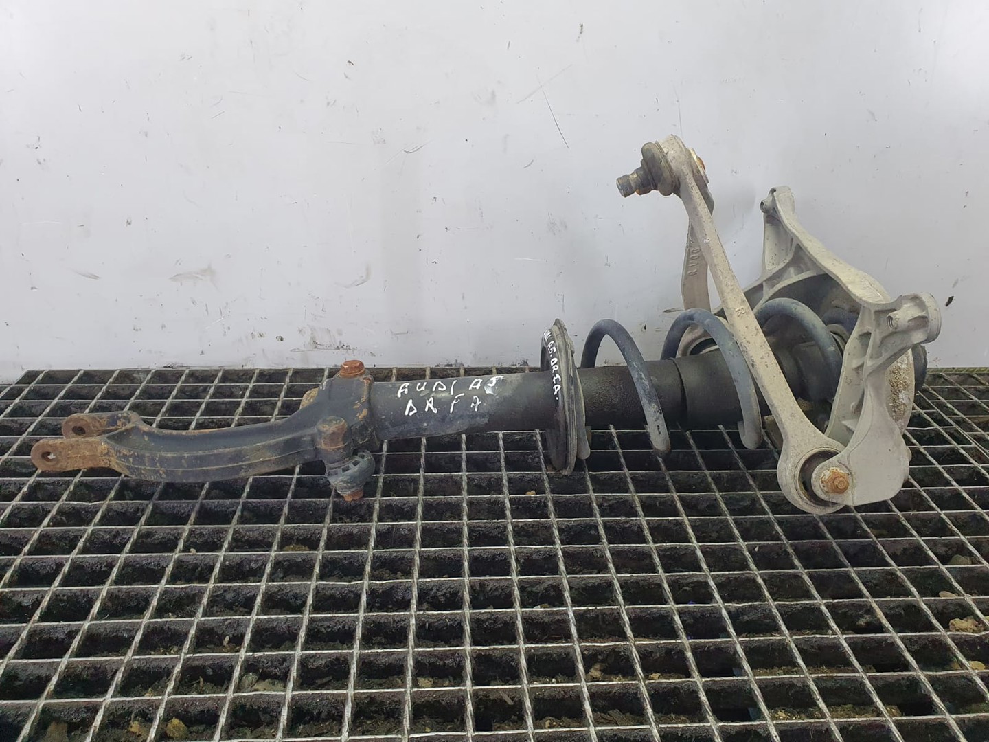 Amortizor cu arc dreapta fata 814904004017 Audi A5 8T (2007 - 2011)