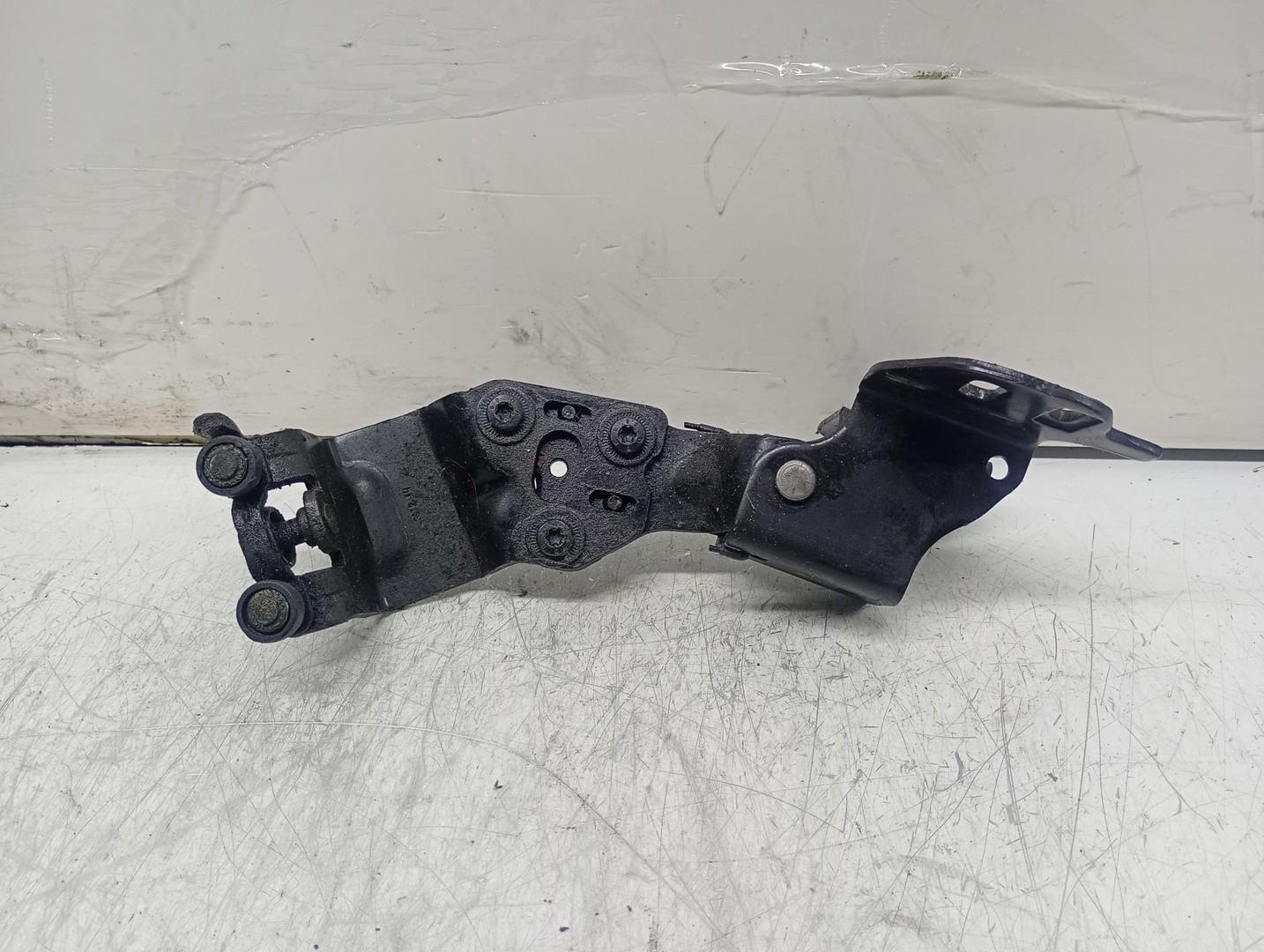Rola usa culisanta AV11-R250A69-AE Ford B-MAX 1 (2012 - 2018)