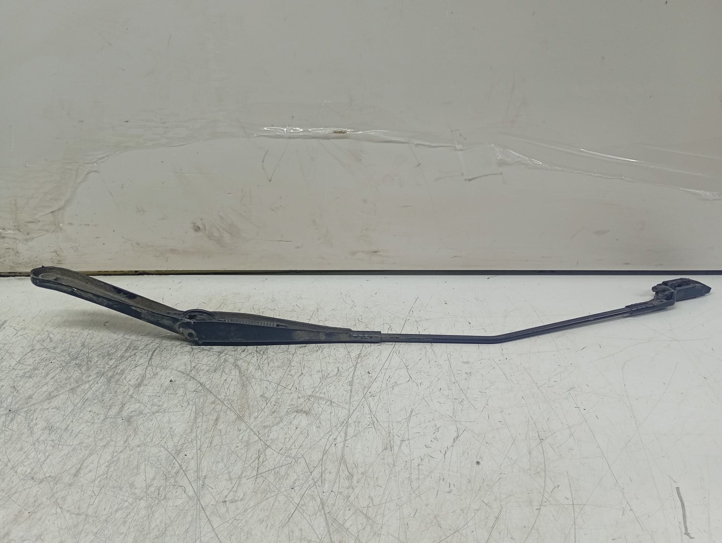 Brat stergator parbriz dreapta 8A6117526 Ford Fiesta 6 (facelift) (2013 - 2020)