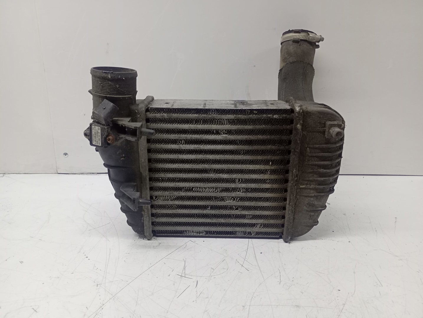 Radiator intercooler 4f0145805j Audi A6 4F/C6 (2004 - 2008)