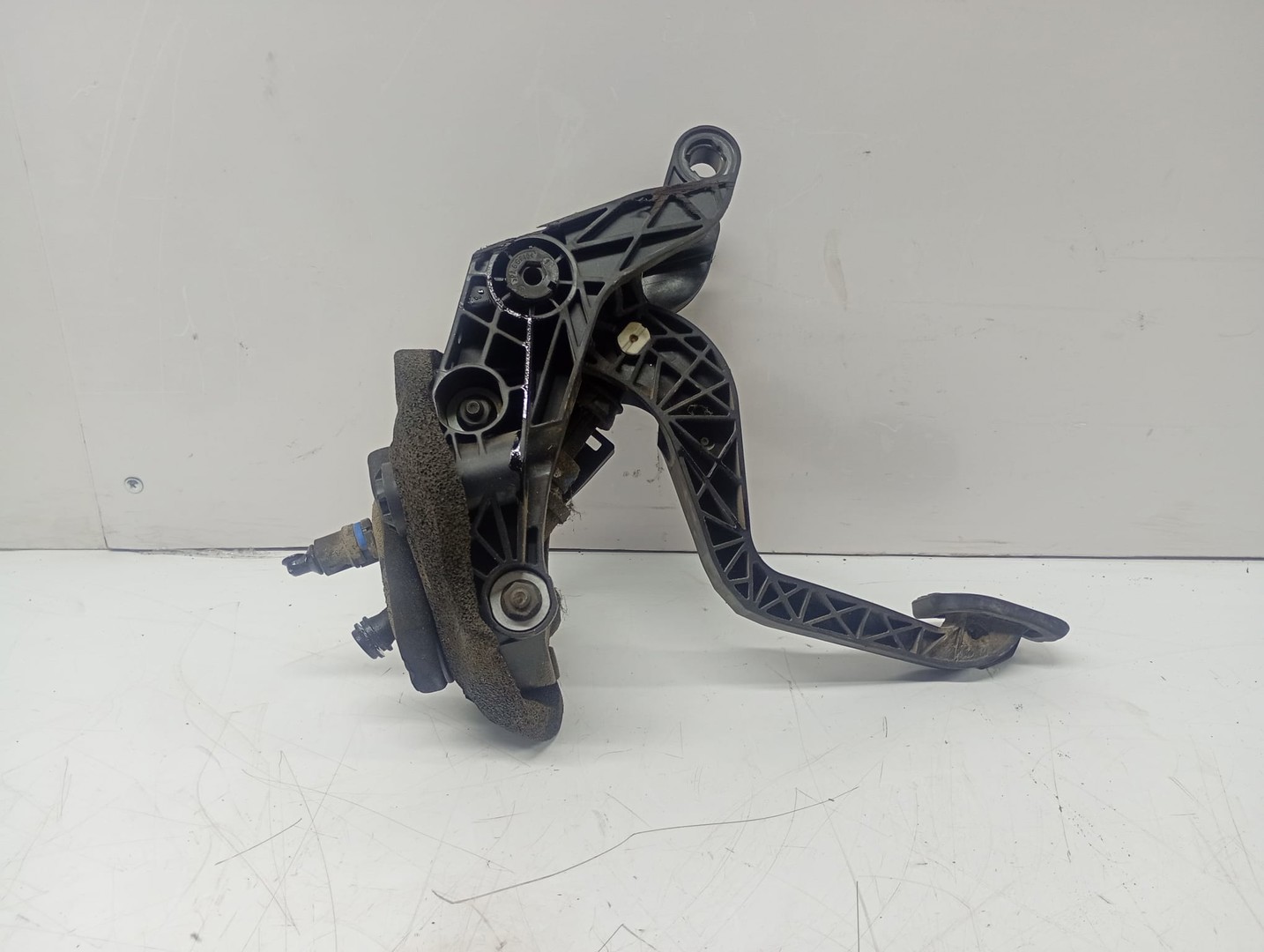 Pedala ambreiaj ay117b633ac Ford B-MAX 1 (2012 - 2018)