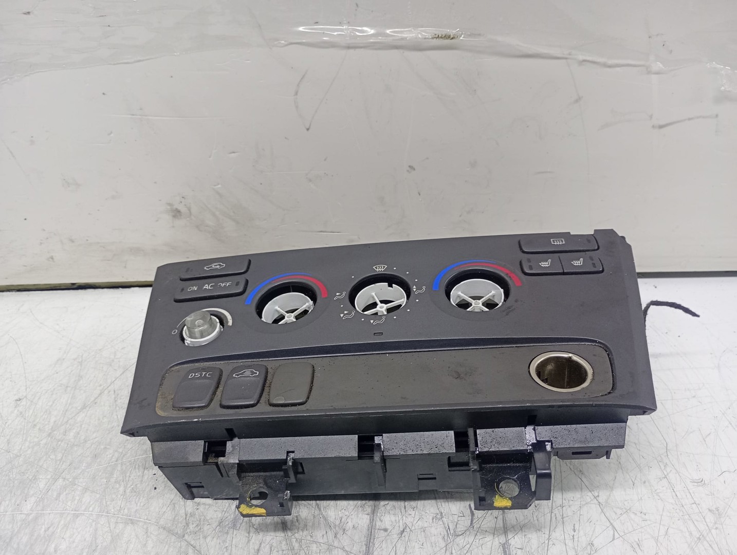 Panou clima ac BMW Seria 3 E90 (2004 - 2010)