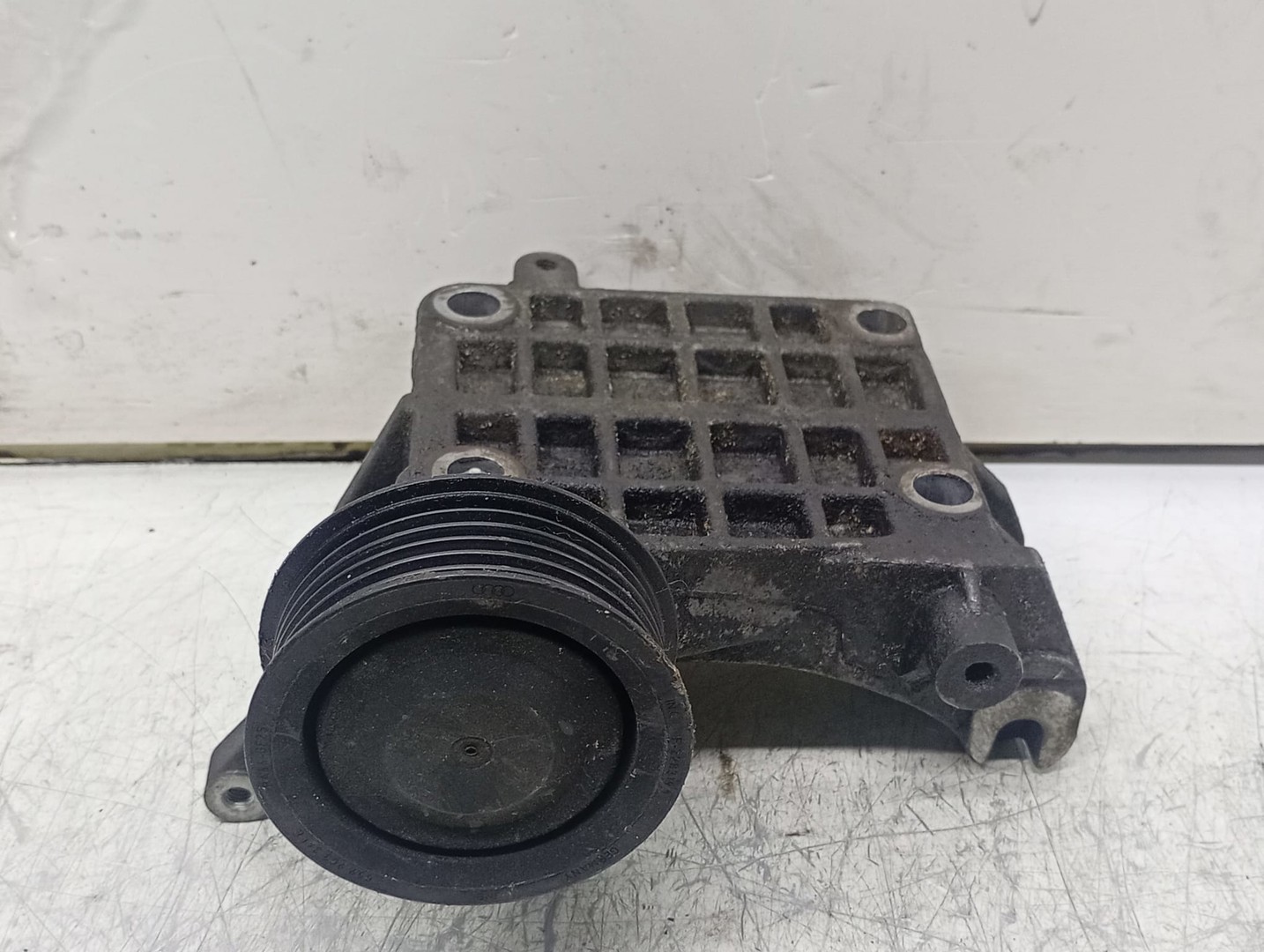 Suport accesorii 059903143S Audi A6 4F/C6 (2004 - 2008)