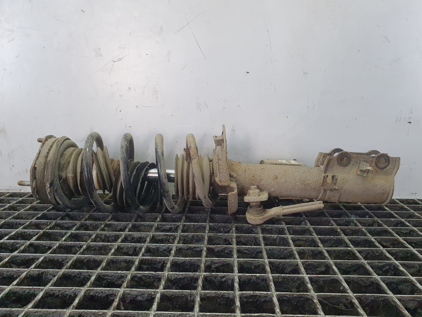 Amortizor cu arc dreapta fata ap31-18045-ae Ford B-MAX 1 (2012 - 2018)