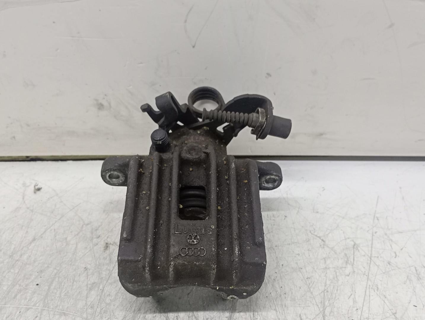 Etrier dreapta spate Audi A4 B7 (2004 - 2008)