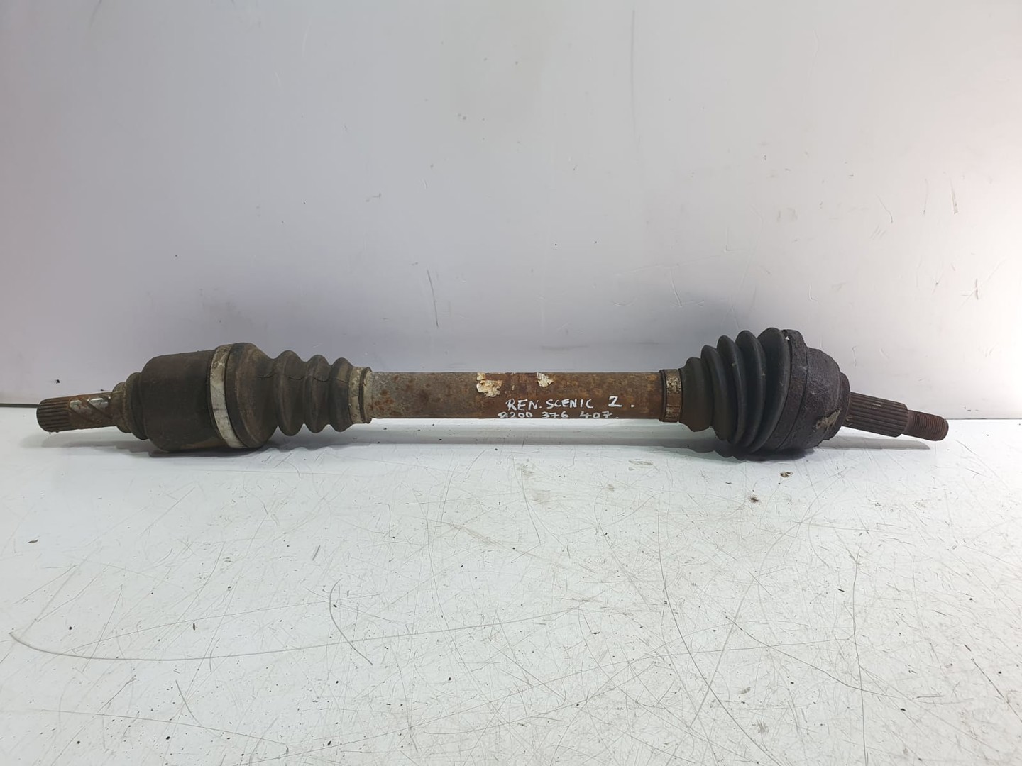 Planetara stanga fata Renault Scenic 2 (2003 - 2006)