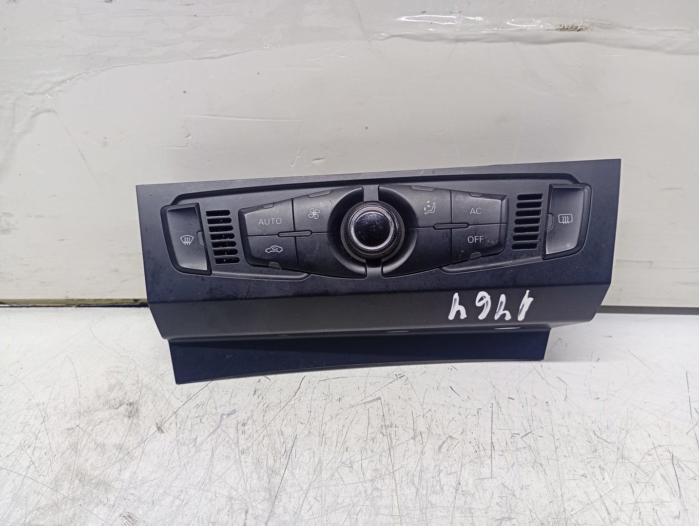 Panou clima ac 8T1820043T Audi A4 B8/8K (2007 - 2011)