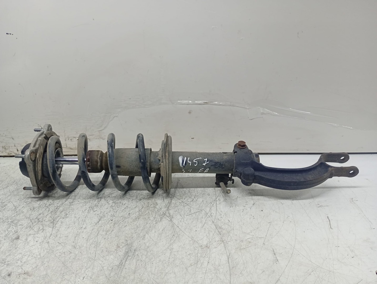 Amortizor cu arc stanga fata 4G8031j Audi A7 4G (2010 - 2014)