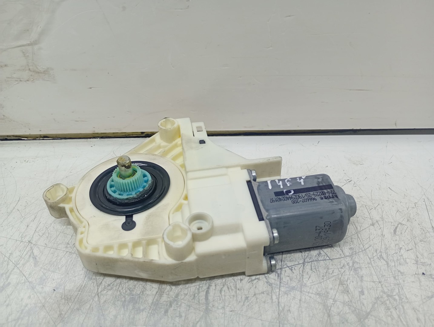 Macara geam dreapta spate 8K0959812A Audi A4 B8/8K (2007 - 2011)