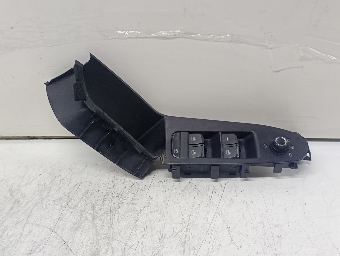 Panou comanda geamuri 8K1867171D Audi A4 B8/8K (2007 - 2011)