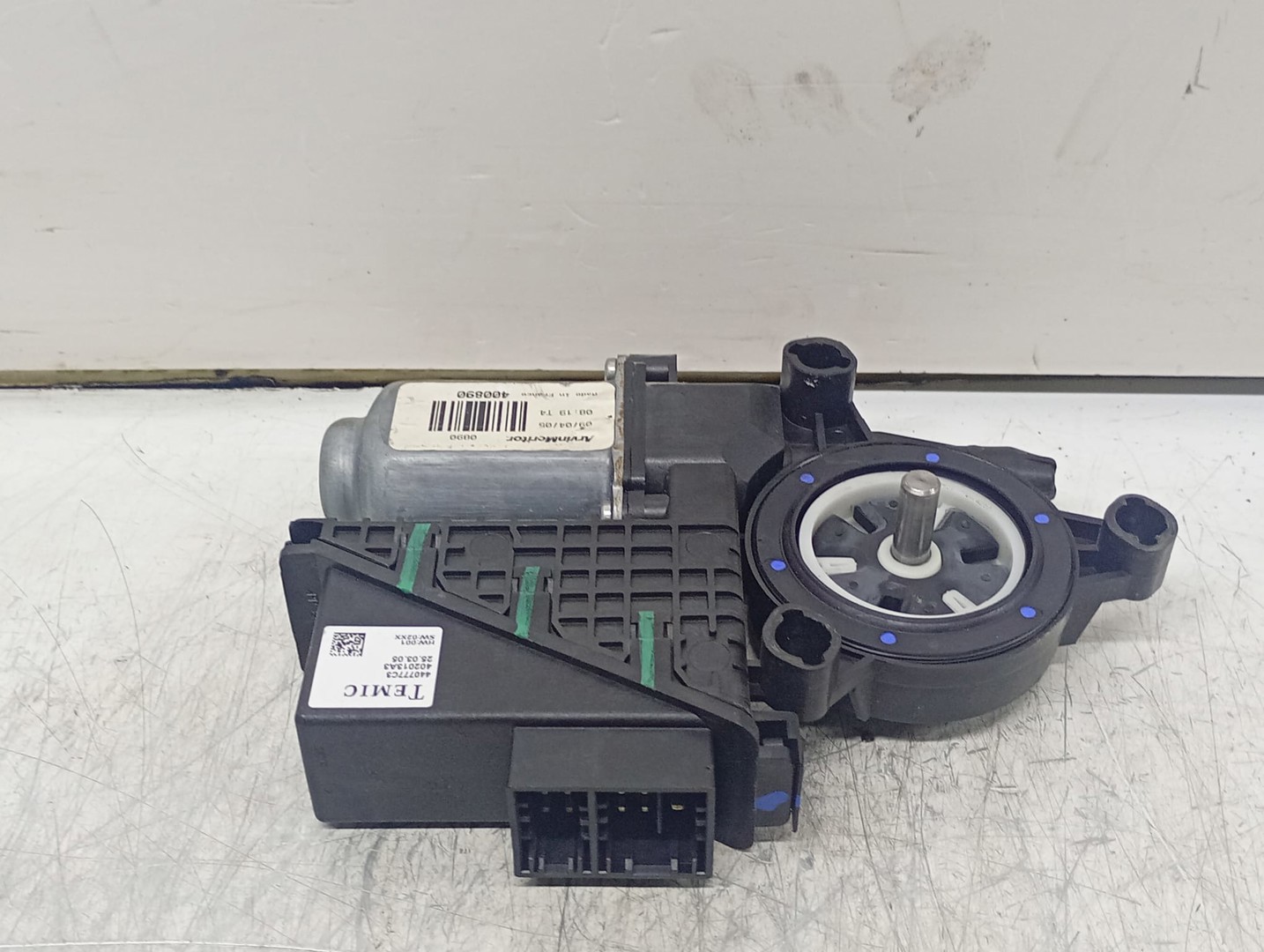 Motoras geam dreapta spate 6Y0959812 Volkswagen Polo 4 (9N) (2001 - 2005)
