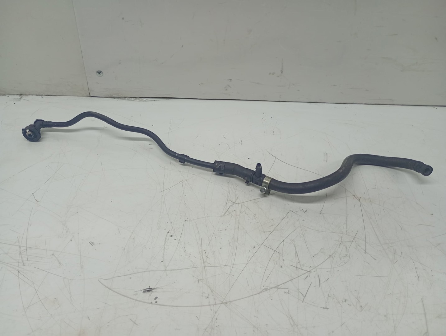 Conducta vacuum 8k0121081f Audi A5 8T (2007 - 2011)