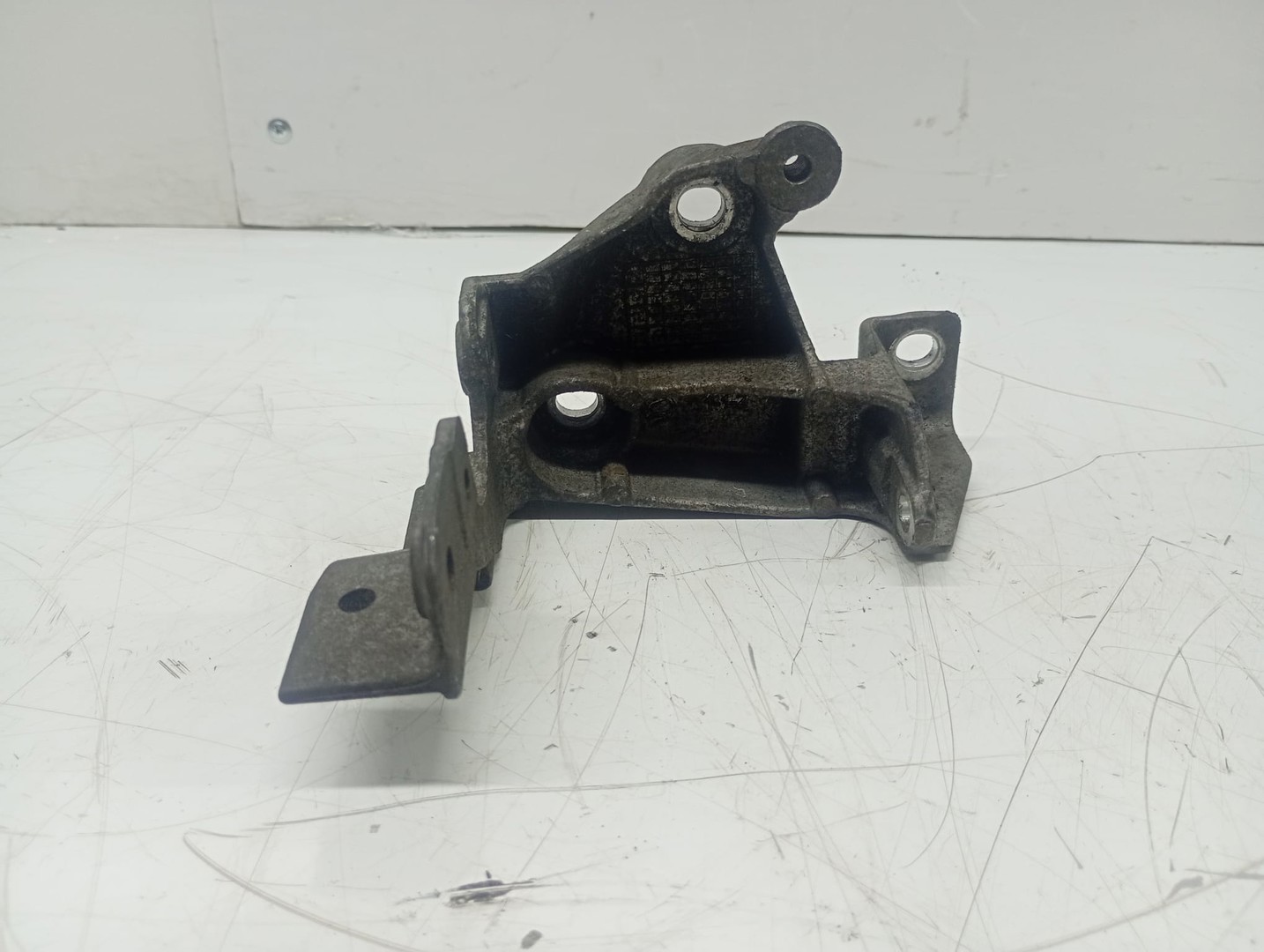 Suport motor 922377470r Renault Master 3 (2st facelift) (2019 - 2024)