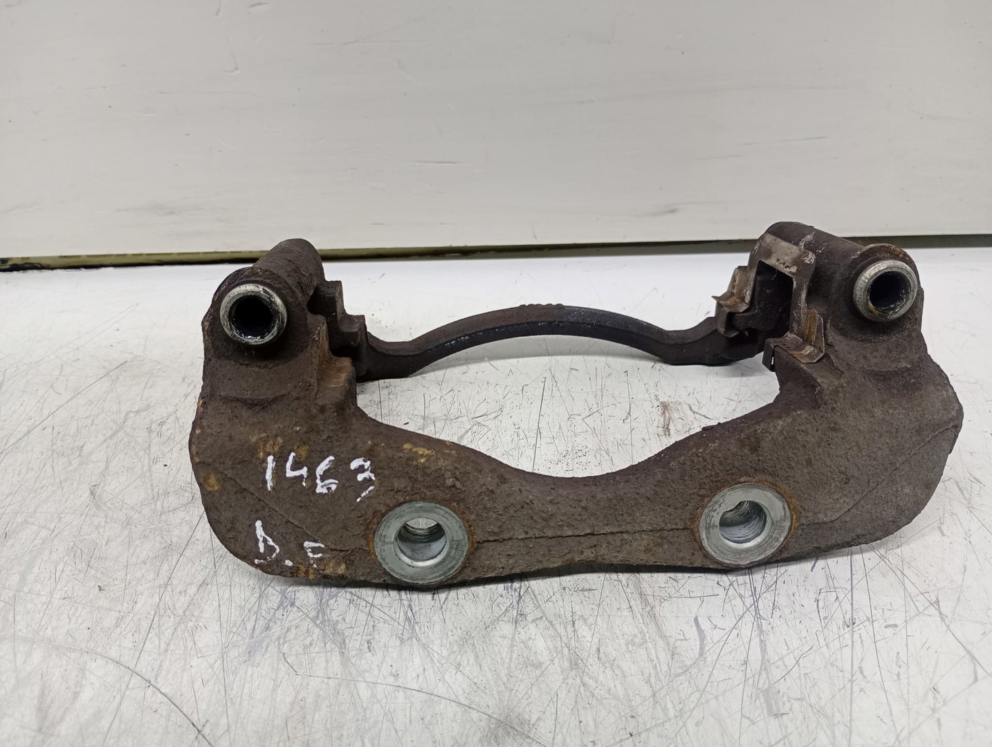 Suport etrier dreapta fata Citroen C3 1 (2002 - 2010)