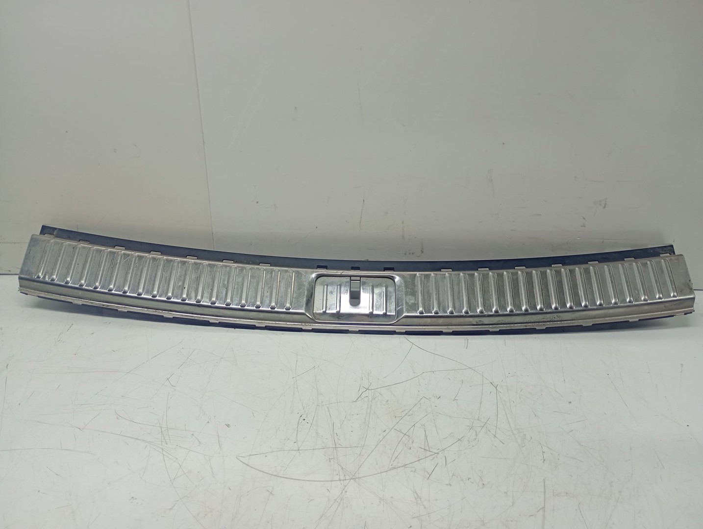 Ornament portbagaj 7p0863459e Porsche Cayenne 958 (2010 - 2014)