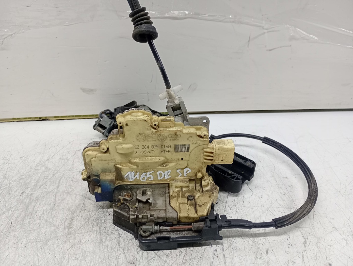 Broasca dreapta spate 3C4839016A Volkswagen Passat B6 (2005 - 2010)