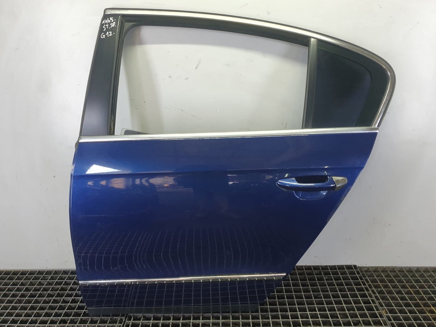 Usa stanga spate 3c5833311 Volkswagen Passat B6 (2005 - 2010)