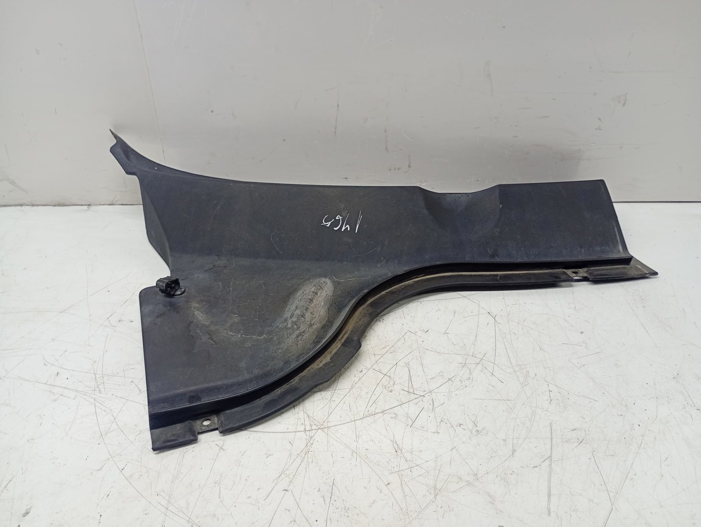 Grila stergatoare parbriz 3c1819404 Volkswagen Passat B6 (2005 - 2010)