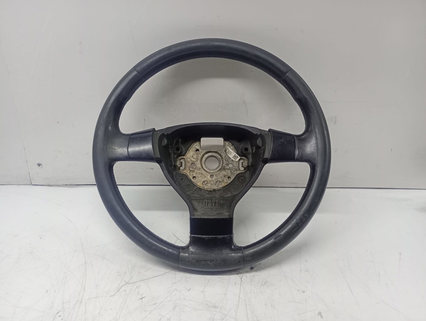 Volan in 3 spite 3c0419091ag Volkswagen Passat B6 (2005 - 2010)