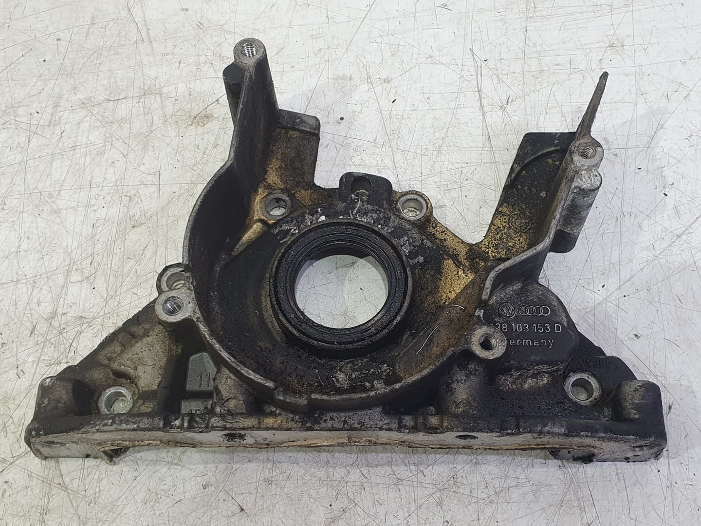 Capac vibrochen 038103153d Volkswagen Golf 5 (2003 - 2009)