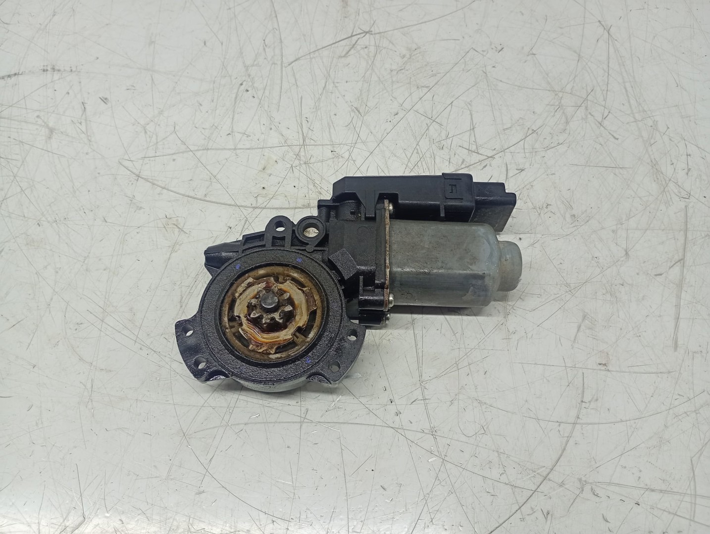 Motoras geam stanga fata 402395b Kia Sportage 3 (2010 - 2014)