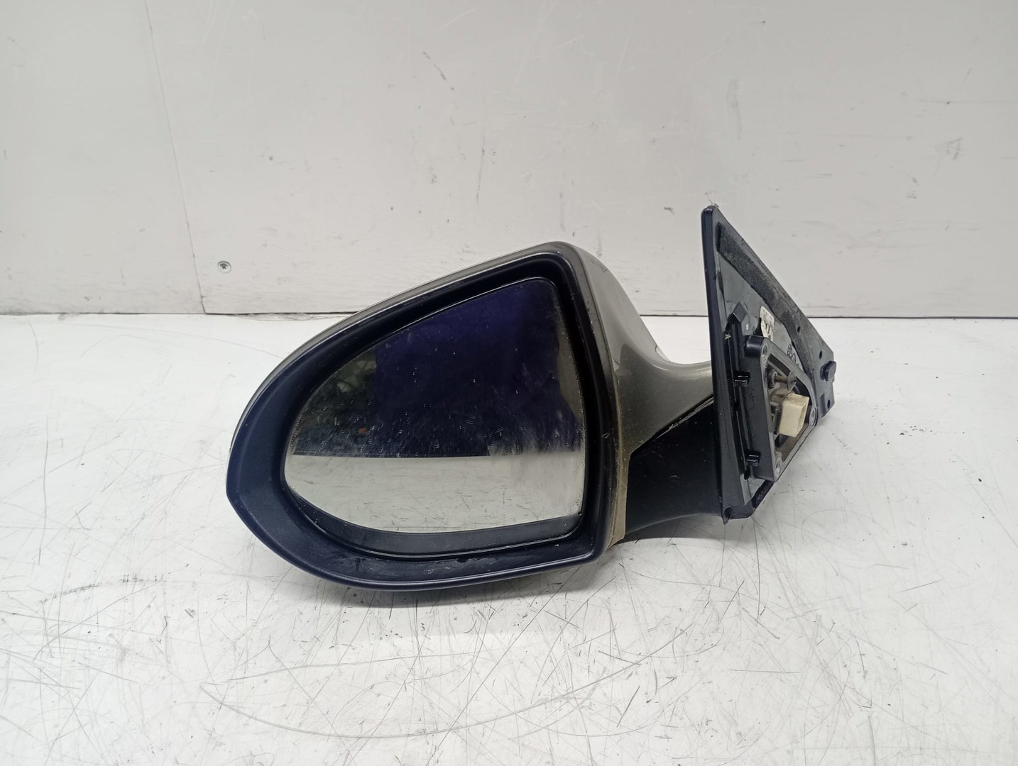 Oglinda stanga e13027477 Kia Sportage 3 (2010 - 2014)