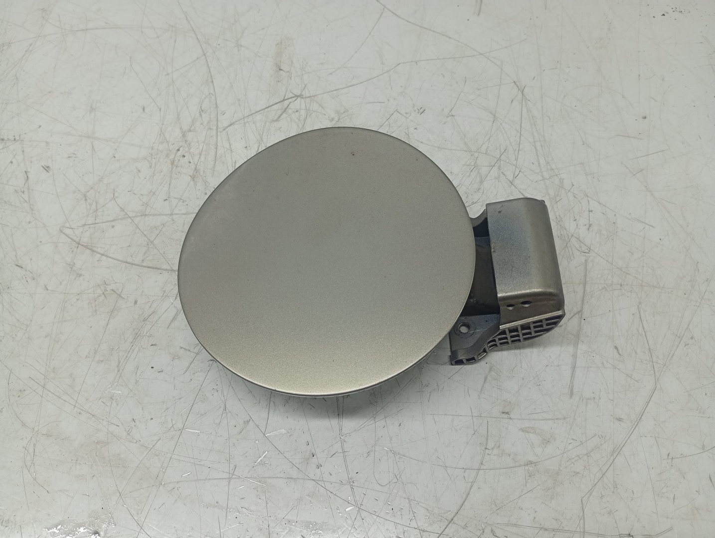 Usita rezervor 695103w000 Kia Sportage 3 (2010 - 2014)