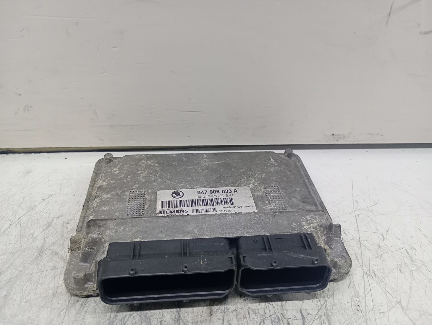 Calculator motor ECU 047906033A Skoda Fabia 6Y (1999 - 2004)